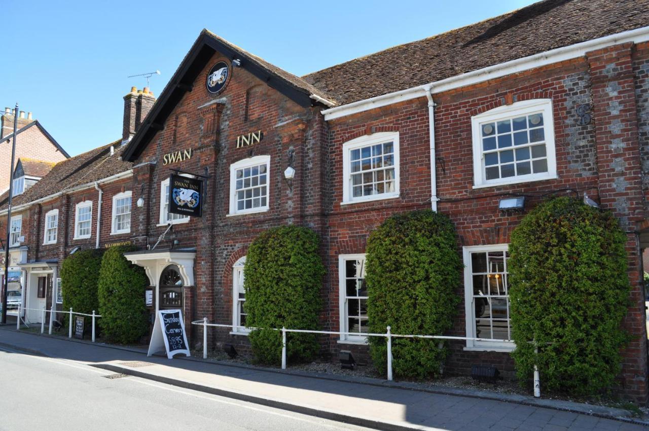 The Swan Inn Sturminster Newton Zewnętrze zdjęcie